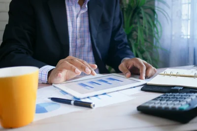 Unlocking Your Competitive Advantage: A Guide to Corporate Strategy
